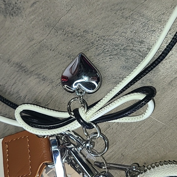 Western Style Print and Tan Key & Card Holder Set - Picture 2 of 5